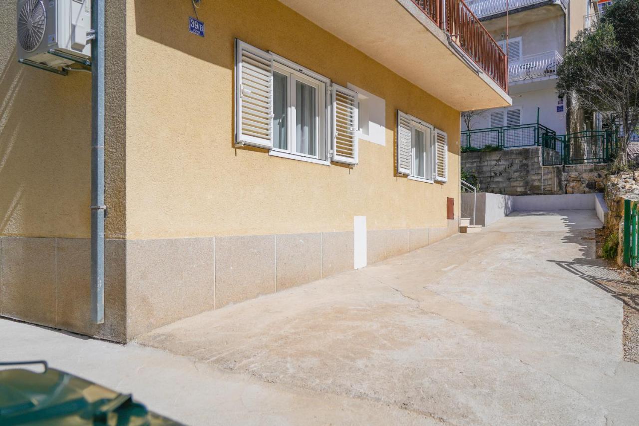 City Apartment 4 & 6 Макарска Екстериор снимка