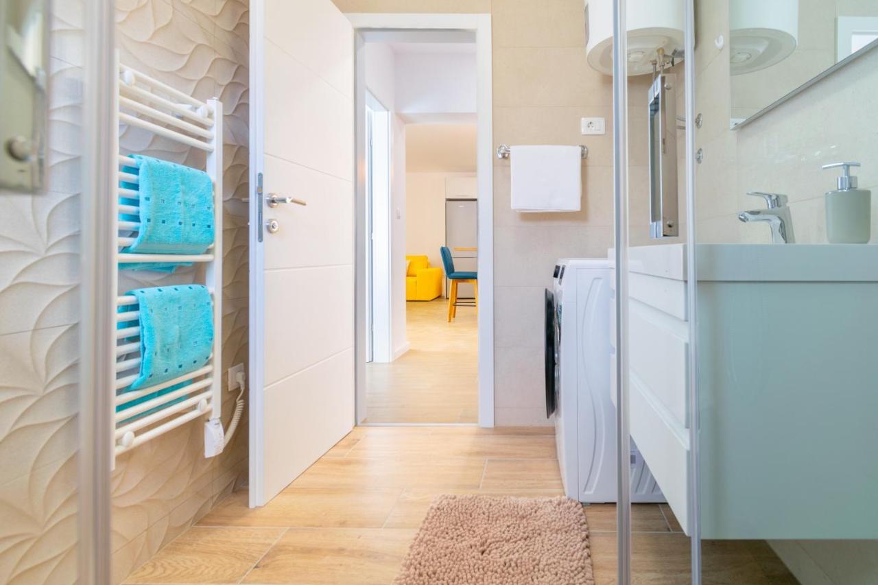 City Apartment 4 & 6 Макарска Екстериор снимка